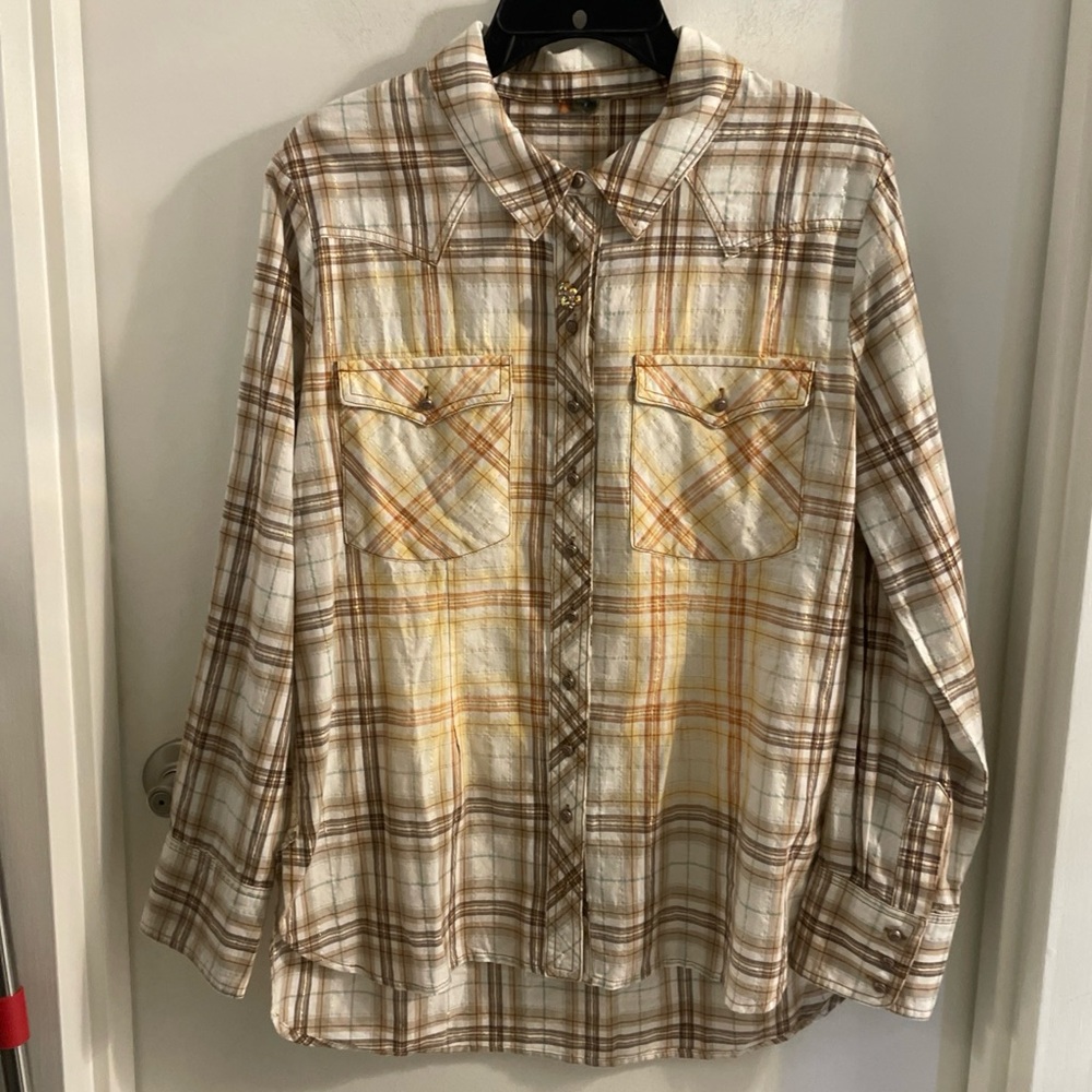 Aratta Cream Large and Brown Plaid Button-Up Shirt